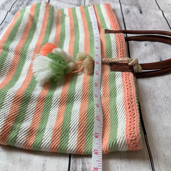 Crown & Ivy Striped Tote with Tassels - Picture 10 of 12
